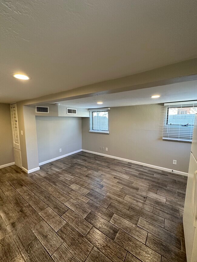 Photo - 841 E Sheridan St