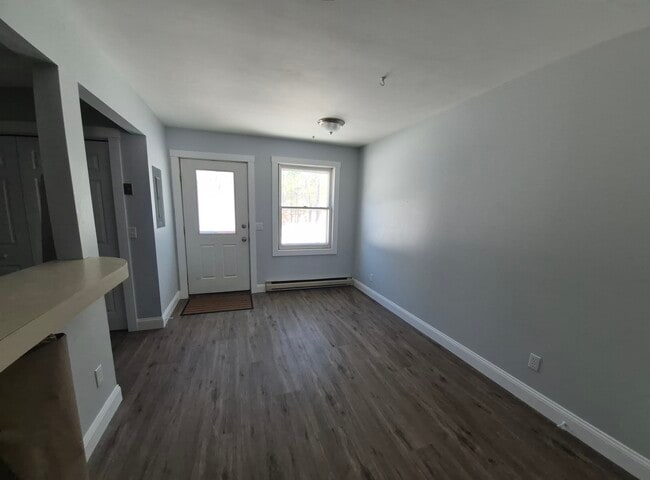 Comedor - 128 Mayo Rd