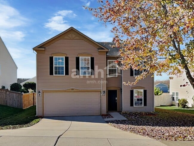 Building Photo - 205 Farm Springs Rd