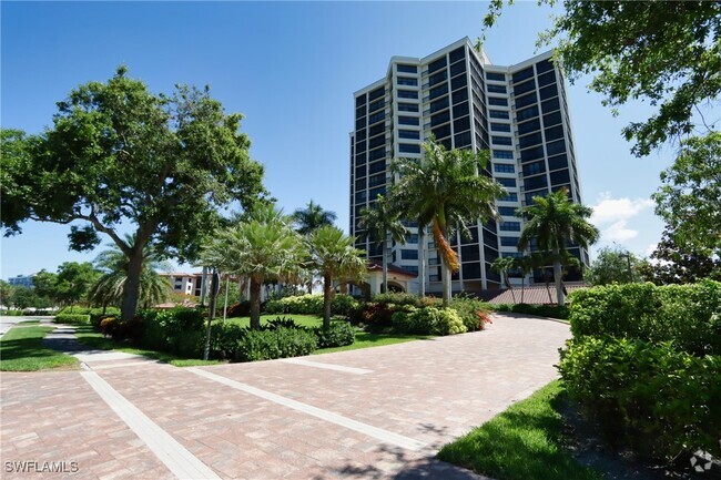 Building Photo - 6000 Pelican Bay Blvd Unit C604 Rental