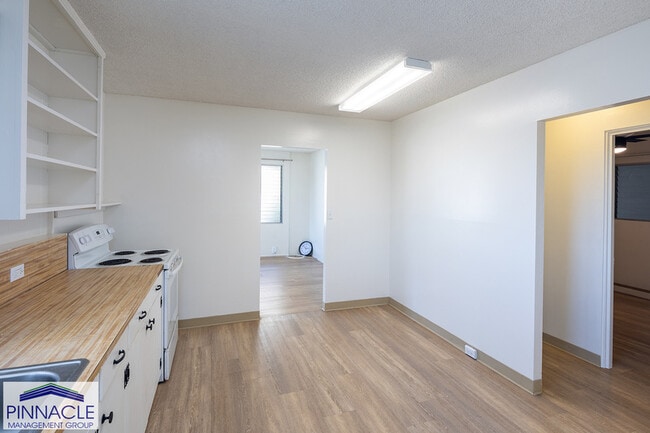 Photo - 4525 Aliikoa St