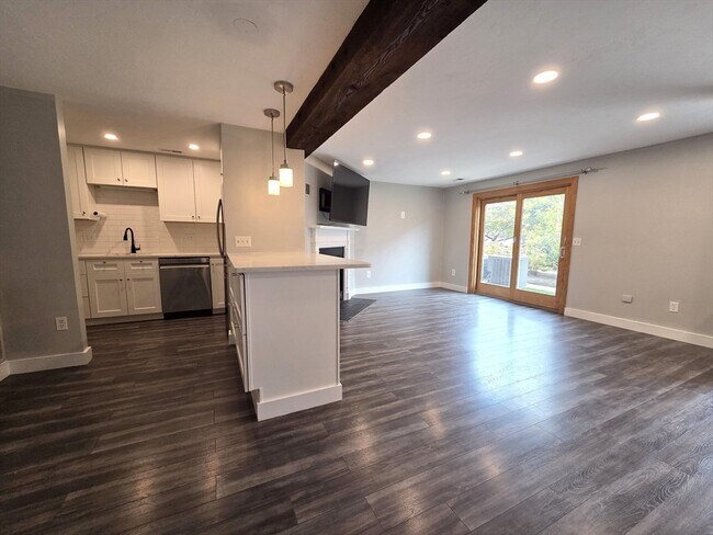 Photo - 144 Quincy Shore Dr