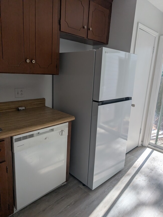 Photo - 102 Woodleigh Rd Unit 4