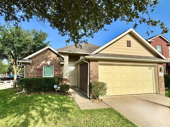 Photo - 2303 Corry Crest Cir