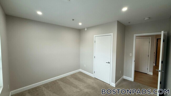 Photo - 75 S Main St Unit 207