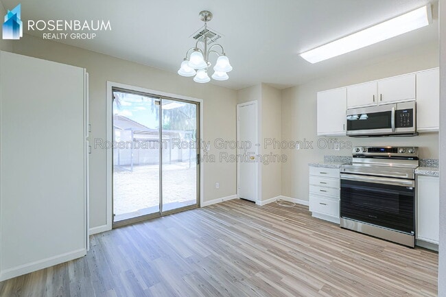 Photo - 537 W Kingman Dr