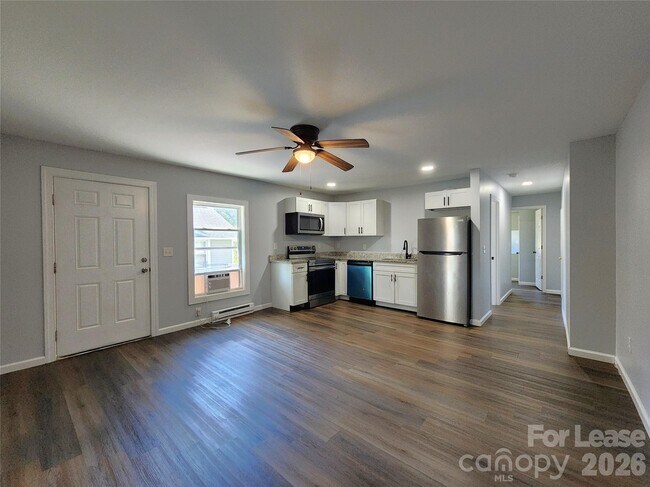 506 Cook St NW