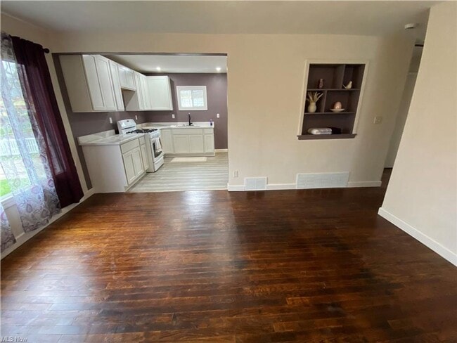 Photo - Renovated 3 Bedroom Home with 2 Full Baths