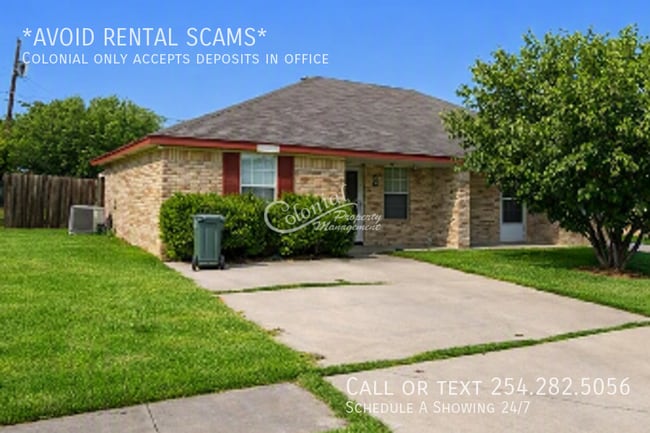 Building Photo - 1705 Windward Dr Unit A