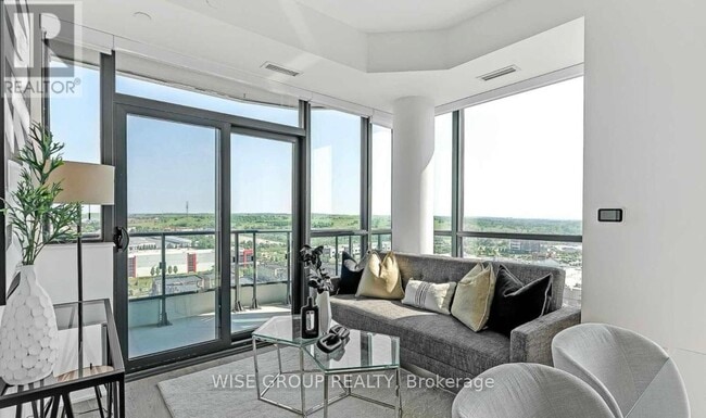 Photo - 120 Eagle Rock Way Unit LPH04