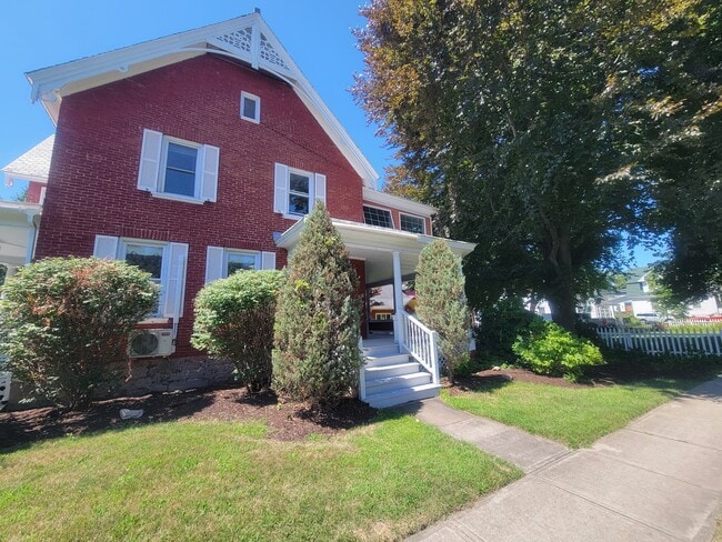 Photo - 49 Cumberland Ave Unit 49 Cumberland Avenue