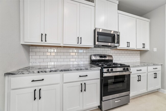 Photo - 7246 Clearwater Cv Dr