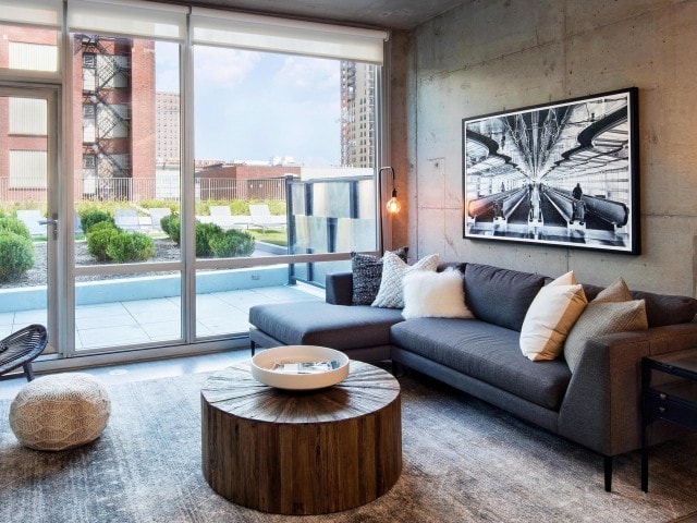 Living - 1401 S. State Rental