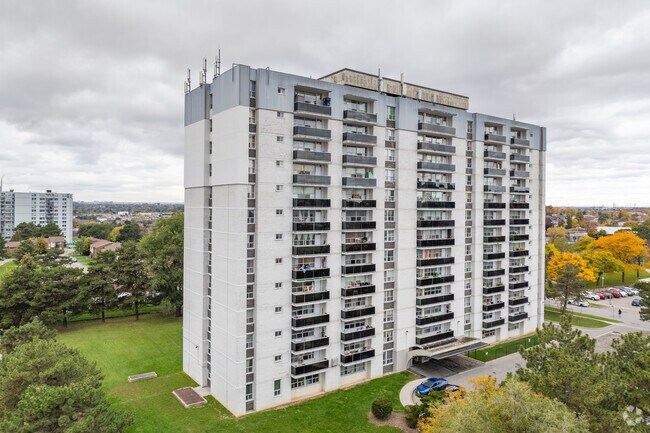 Photo - 2600 Jane St