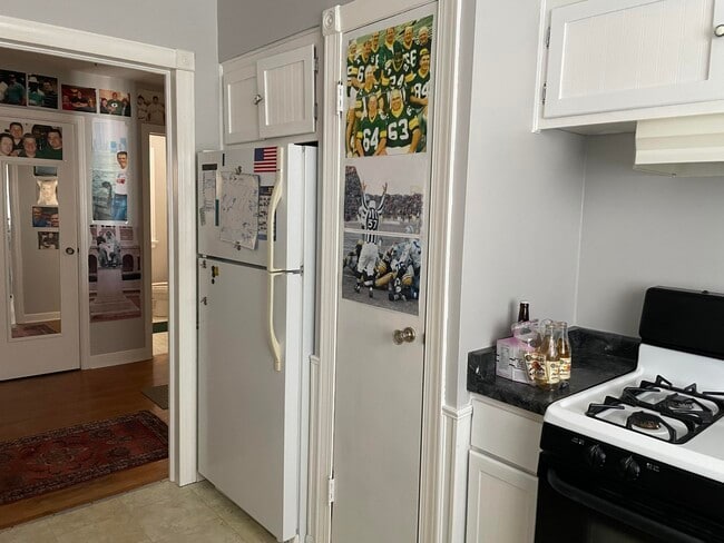 Photo - 2020 S 82nd St