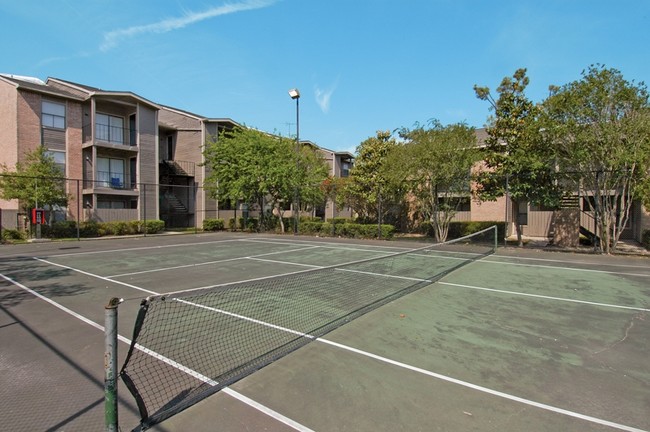 Tennis Court - The Venti