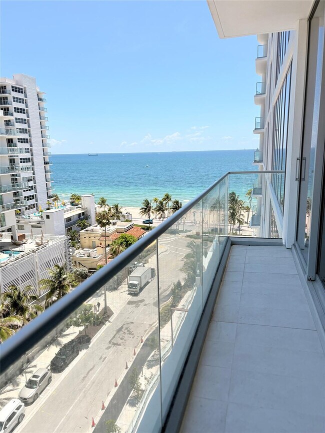 Photo - 151 N Seabreeze Blvd Unidad 0703-E