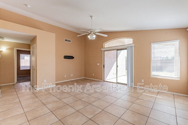 Photo - 1261 N Balboa Dr