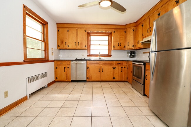 Photo - 408 Shelton Ave