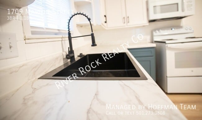 Photo - 1709 Marion St