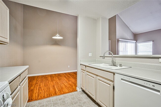 Photo - 5125 W Reno Ave Unit 2041