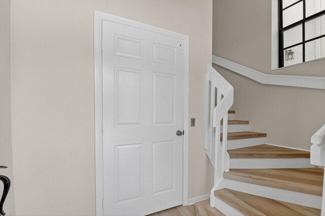 Photo - 5136 Floria Dr Unit N