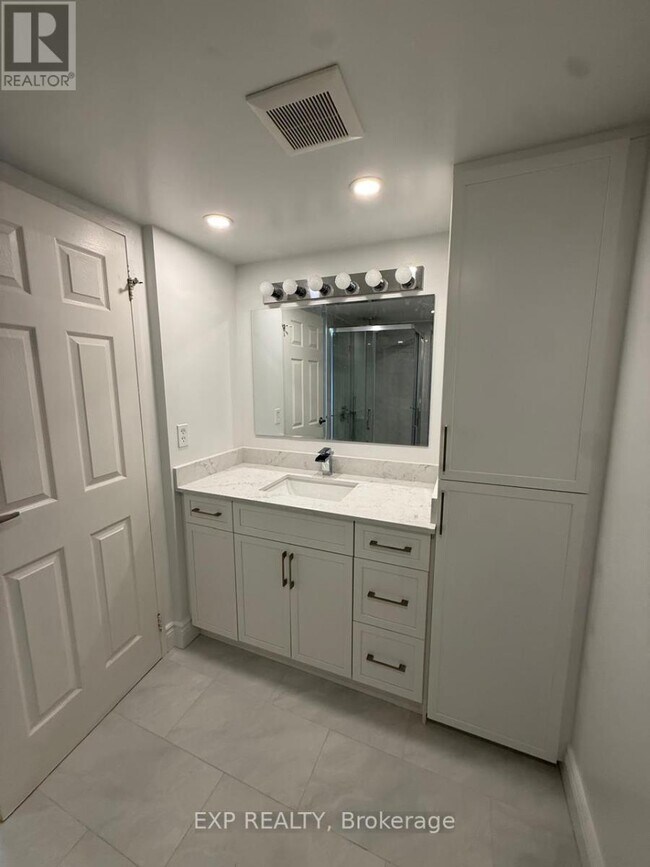 Photo - 2760 Carousel Crescent Unit 1012