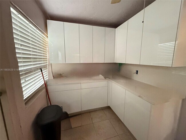 Photo - 27 Laredo Pl