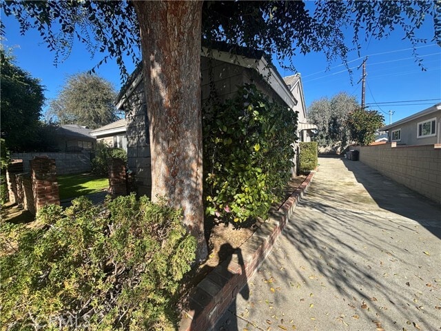 Photo - 1328 Elm Park St