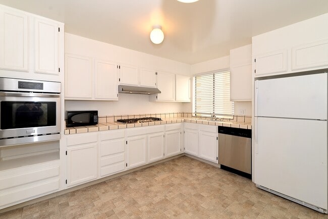 Photo - 333 18th Ave