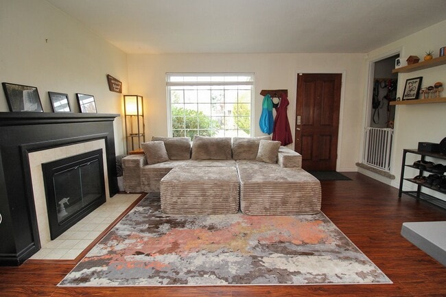 Photo - 9020 SE Stephens St