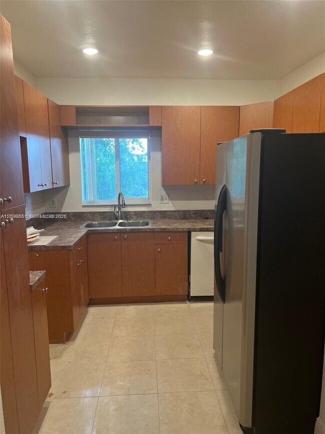 Photo - 2637 NW 9th Ct