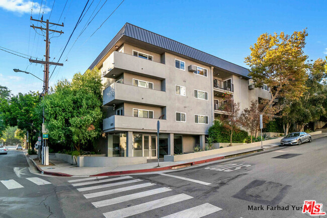 Building Photo - 9005 Cynthia St Unit 216 Rental