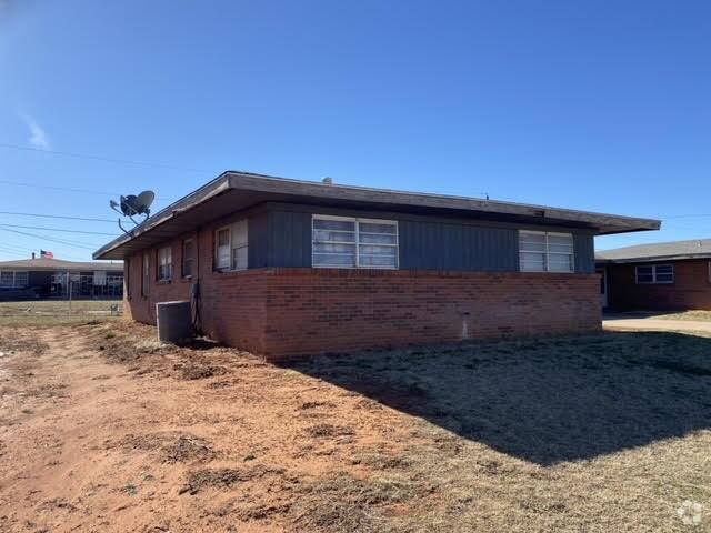 Building Photo - 407 Iroquois Trail Rental