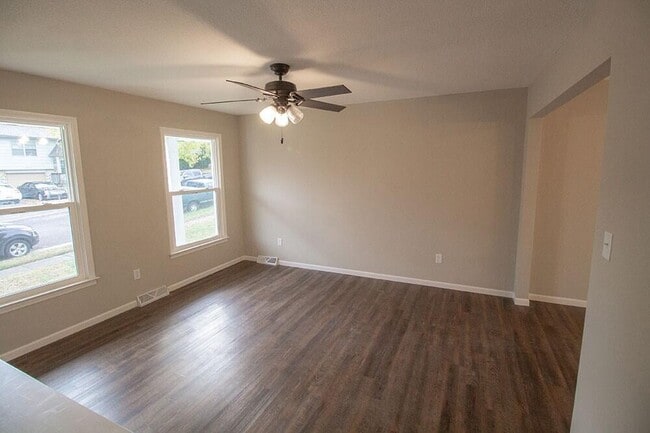 Photo - 1909 Newton Dr