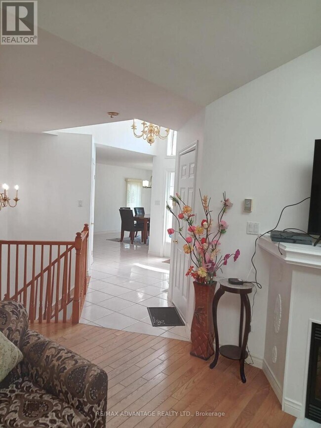 Photo - 42 Stonehenge Rd