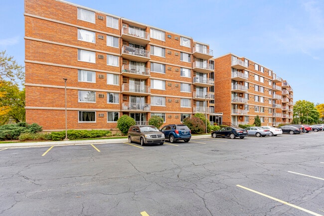 Building Photo - 2201 S Highland Ave Unit 4M