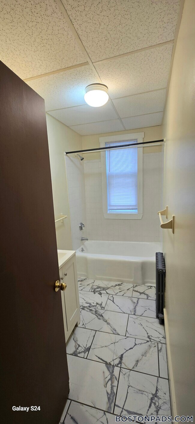 Photo - 125 Capen St Unit 2