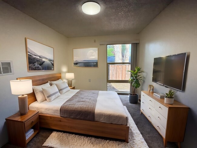 Bedroom - Paulson Park Apartments