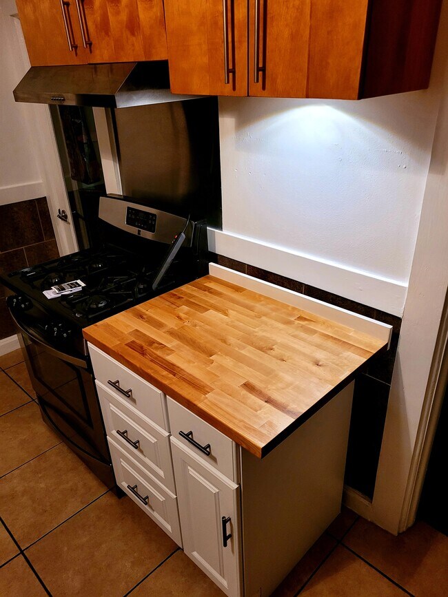 Photo - 1511 N Cass St Unidad upper