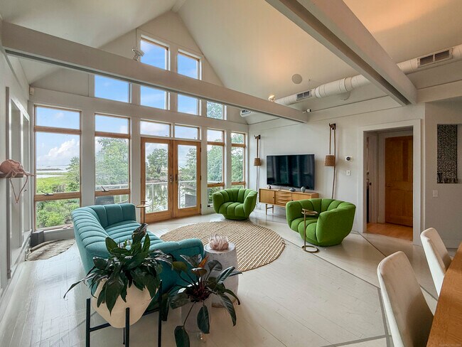 Photo - 52 Shorehaven Rd