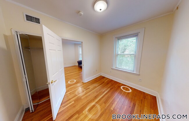 Photo - 73 Thatcher St Unit 302