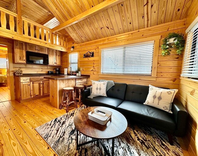 Photo - 125 Coyote Rd