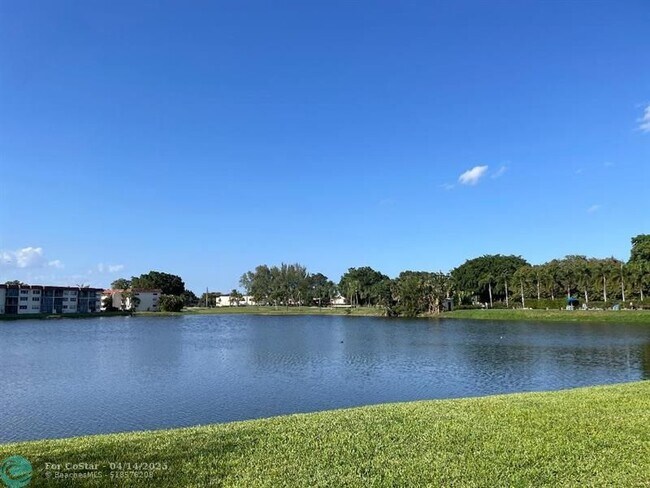 Photo - 9423 S Hollybrook Lake Dr Unit 203