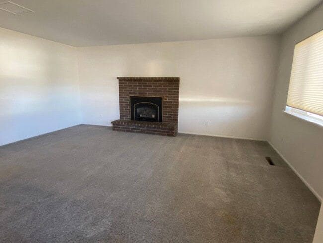 Photo - 1328 Woodmoor Ln