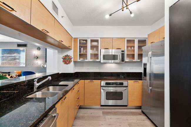 Photo - 31 SE 5th St Unidad 2911