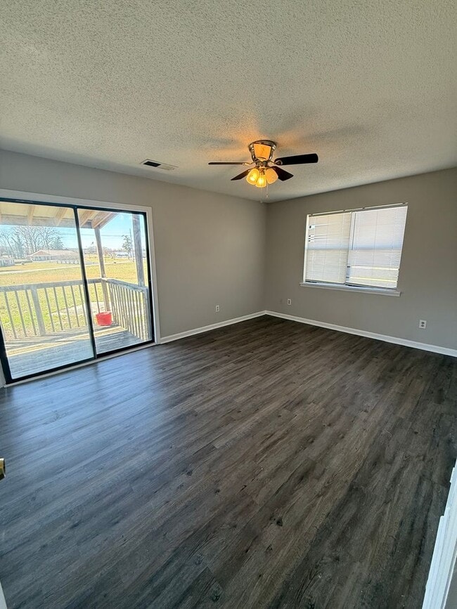 Building Photo - 1809 Ororke Ln SW Unit D