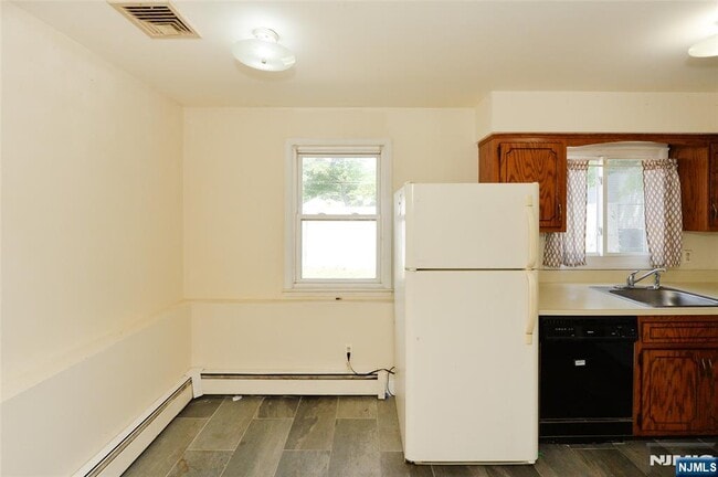 Photo - 1 Leliarts Ln