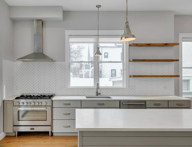 Photo - 27 Woodbine St