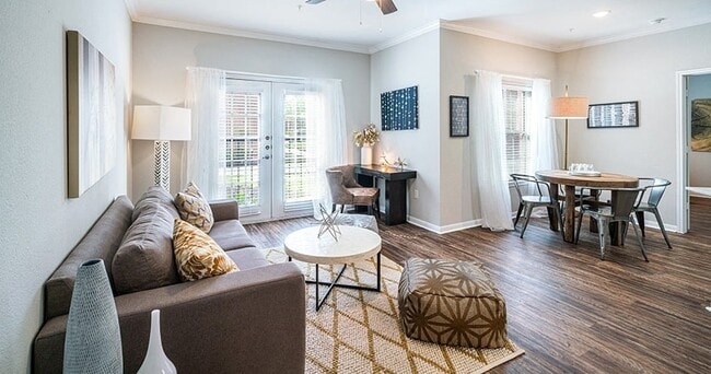 Photo - Hawthorne Ridge